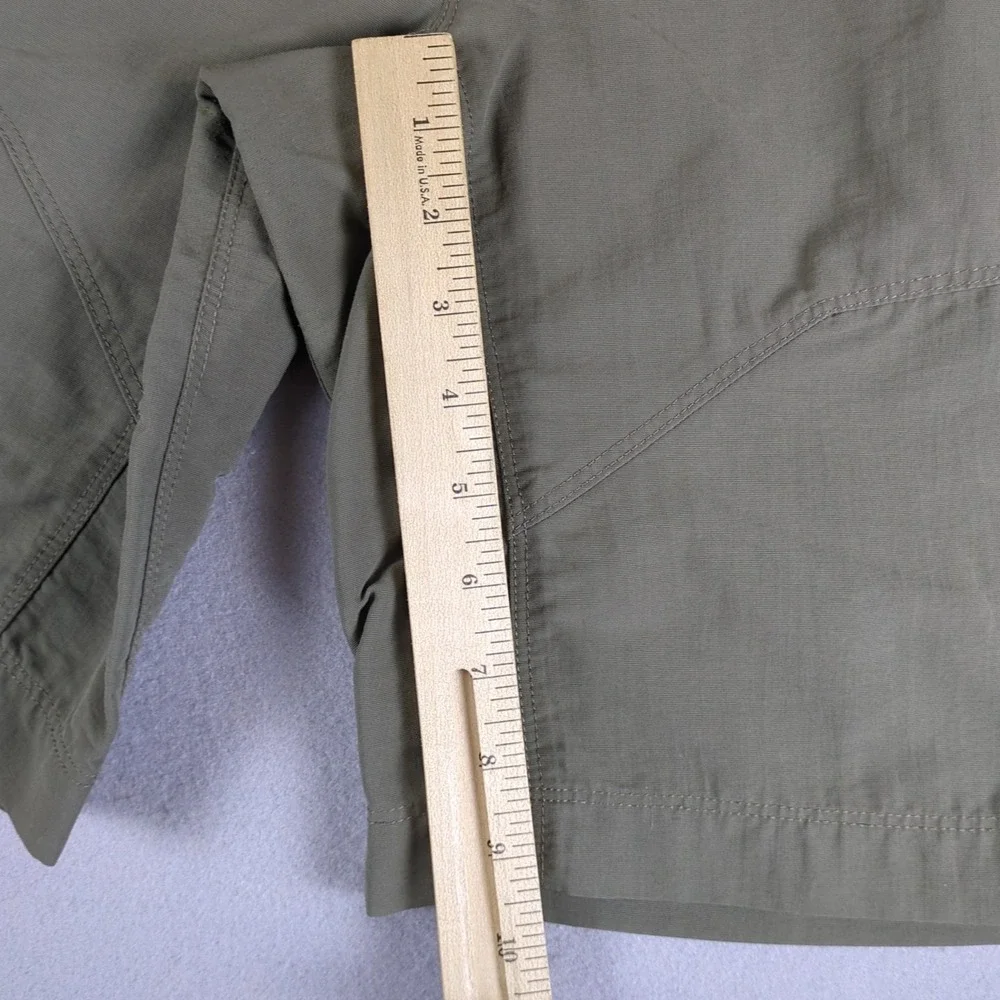 The North Face Axez Shorts Mens 36 Green 9